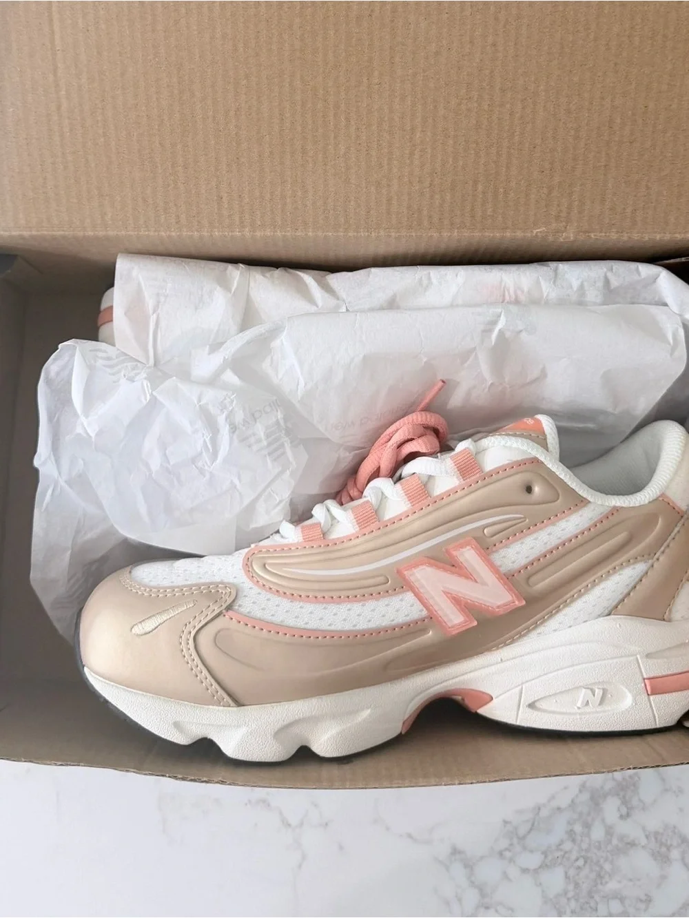 New Balance 1000 4.5Y/ 6 W brown/ orange athletic sneakers